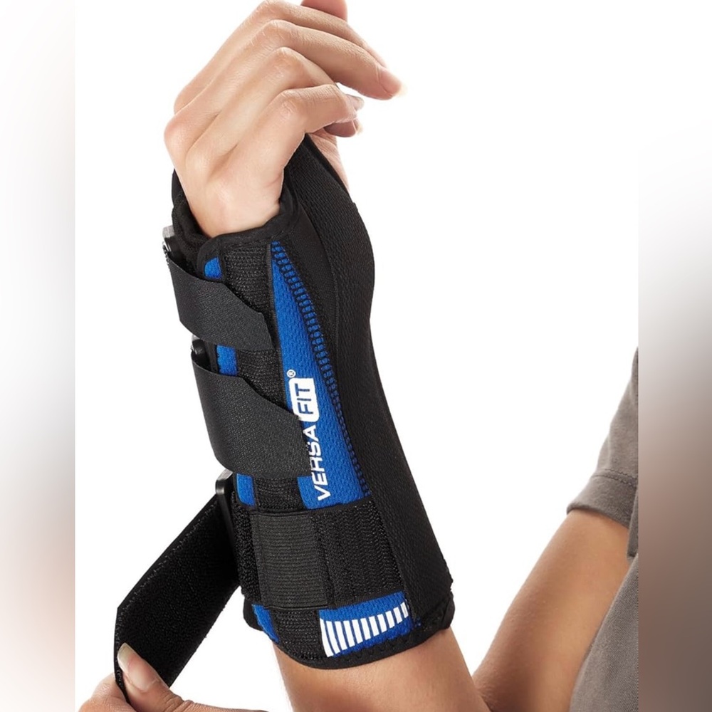 Black and Blue Wrist Support